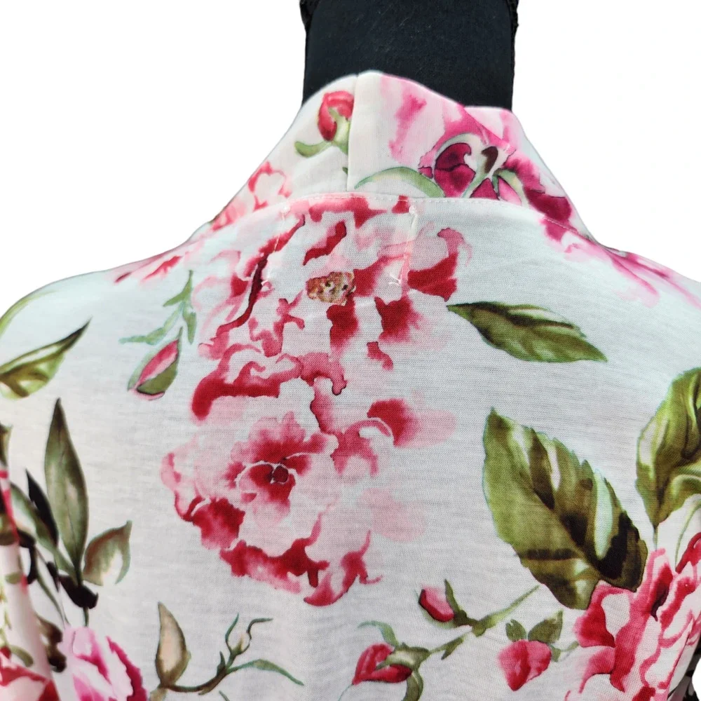 Show Me Your Mumu Robe One Size Pink White Floral “Brie Garden of Blooms” Kimono - Picture 9 of 14